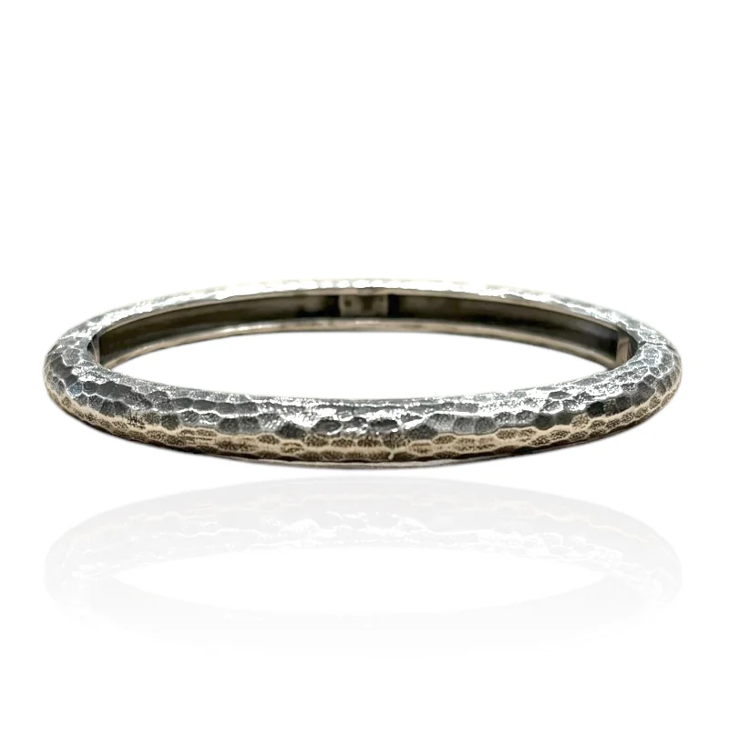 women’s pearl bangles-VINTAGE SILVER RIVA HAMMERED BANGLE