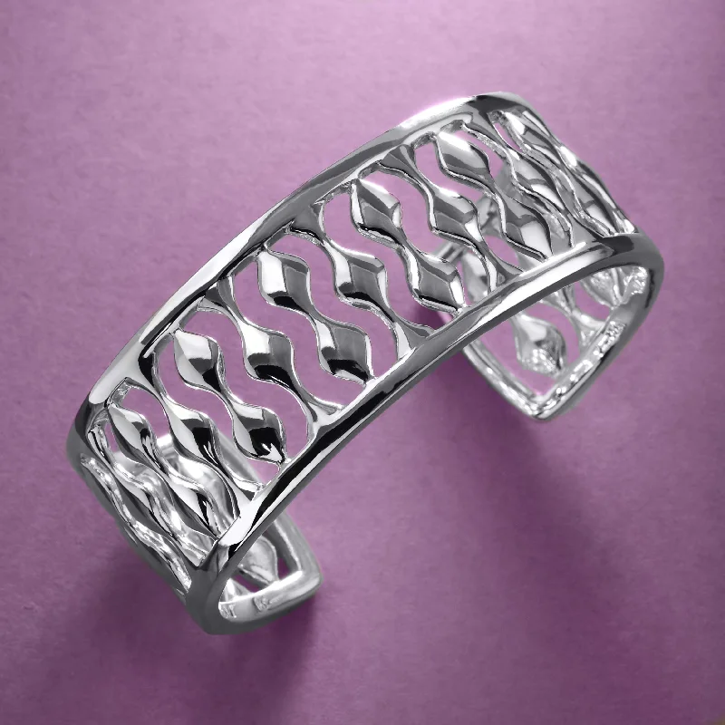 women’s trendy bracelets-Arabesque Cuff In Silver