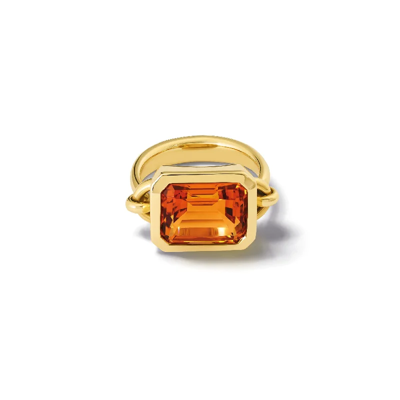 women’s diamond halo rings-Baguette Extra Large Ring Yellow Gold - Citrine