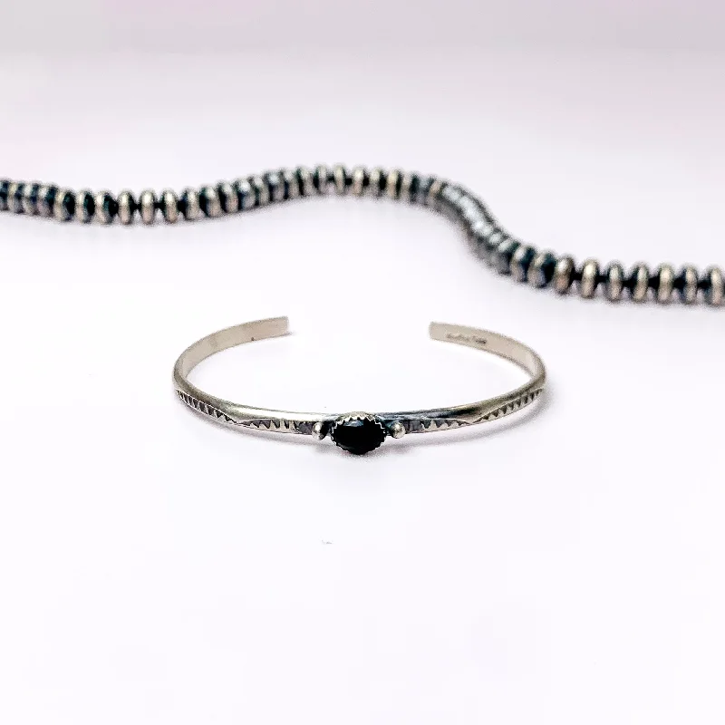 women’s bangle sets-Tahe | Navajo Handmade Detailed Sterling Silver Cuff with Center Black Onyx Stone