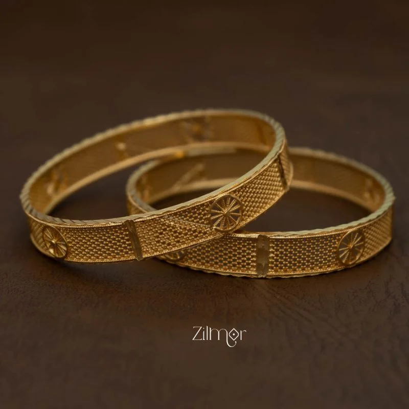 women’s boho bracelets-KF101443 - Gold Plated Bangle (pair)