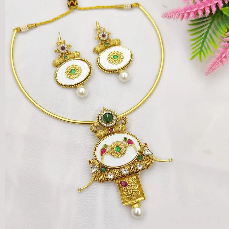 women’s heart-shaped necklaces-Fancyla Gold Plated Kundan Stone Choker Necklace Set