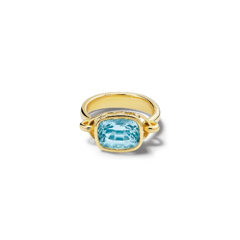 women’s infinity engagement rings-Baguette Ring 18ct Yellow Gold - Facetted Aquamarine