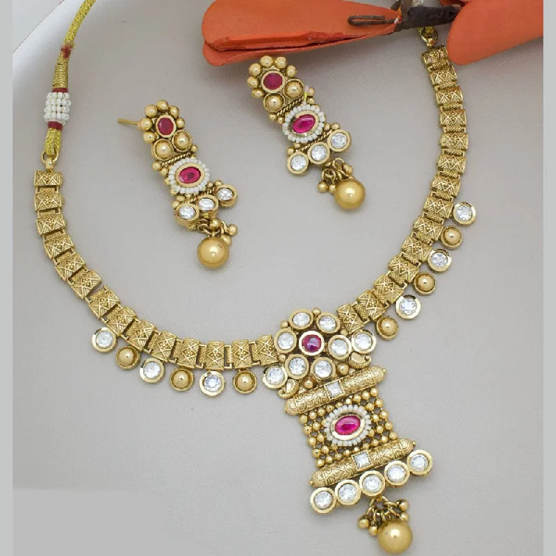 women’s statement pendant necklaces-Manisha Jewellery Gold Plated Pota Stone And Pearls Necklace Set