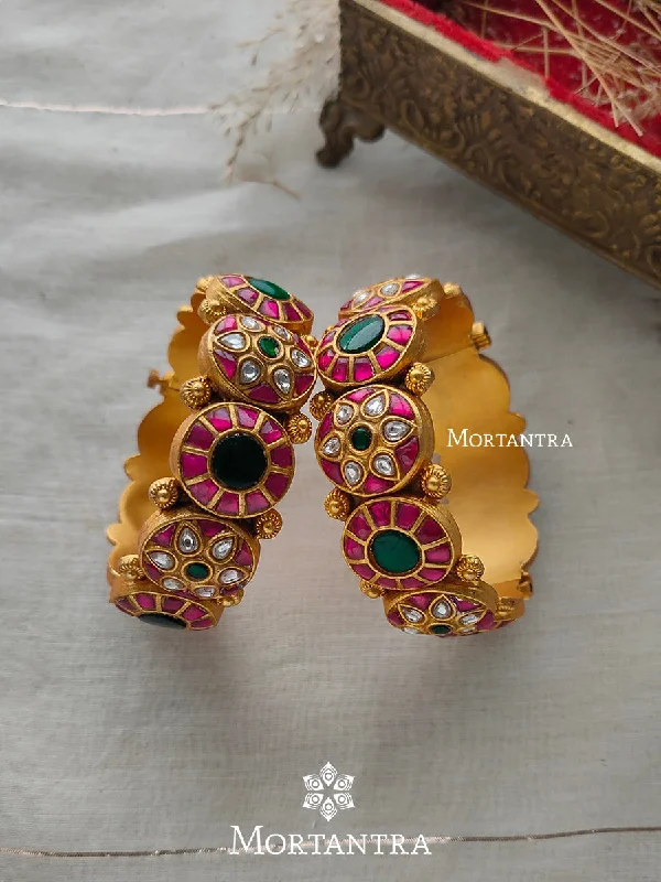 women’s geometric bangles-Multicolor Gold Plated Jadau Kundan Bangles - MB118M