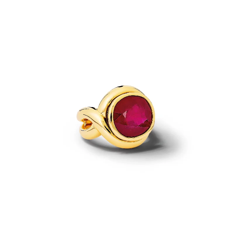 women’s bridal rings-Severine Small Ring Yellow Gold - Ruby